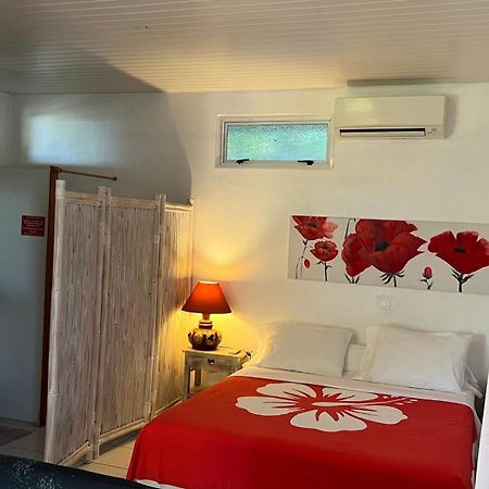 Damyr Place Faaa Екстериор снимка